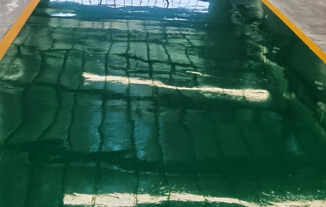 環氧樹脂地坪漆